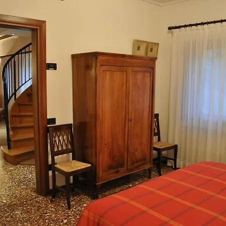 Garden Charme And Canal View!