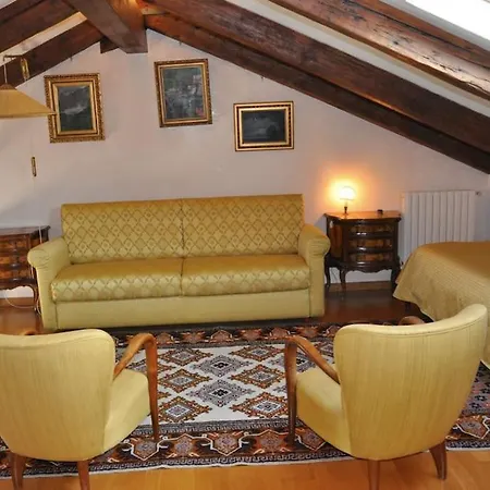 Garden Charme And Canal View! Veneza